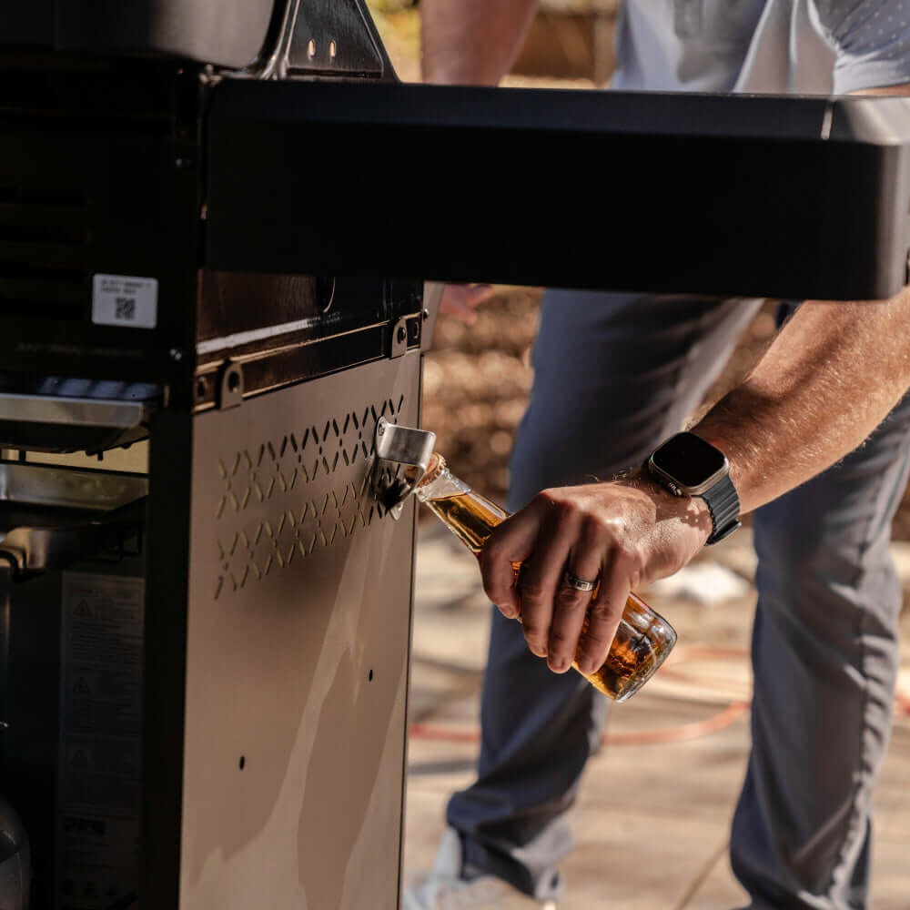 Monument Grills Mesa 220 | Black Foldable Propane Gas Grill