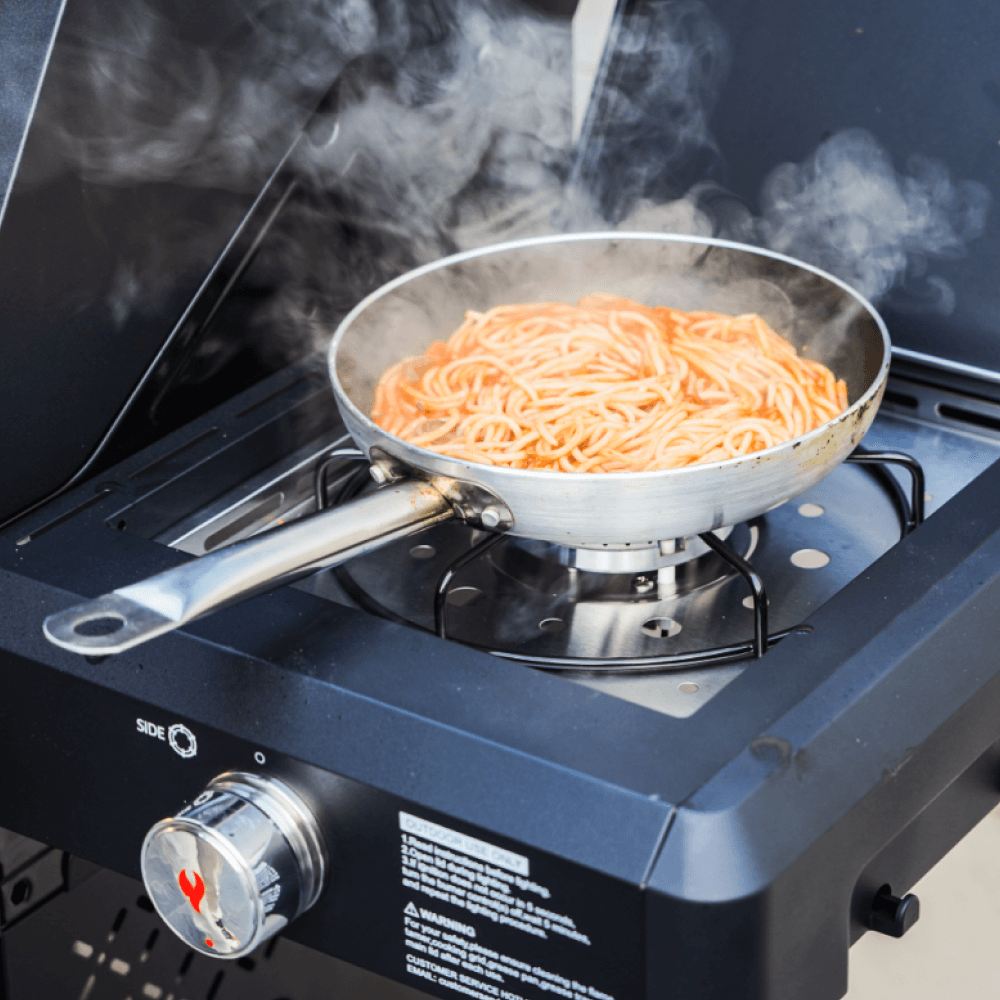 Monument Mesa 325 | Black Propane Gas Grill